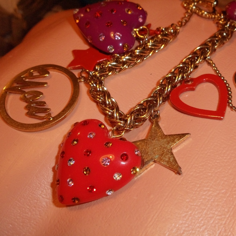 BETSEY JOHNSON vintage LOVE LUCITE HEART charm chain bracelet SWEETIE PIE STAR